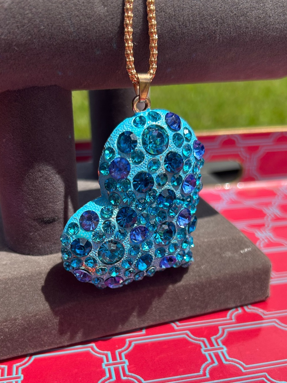 Betsey Johnson Blue Crystal Heart Necklace (See Condition Notes)
